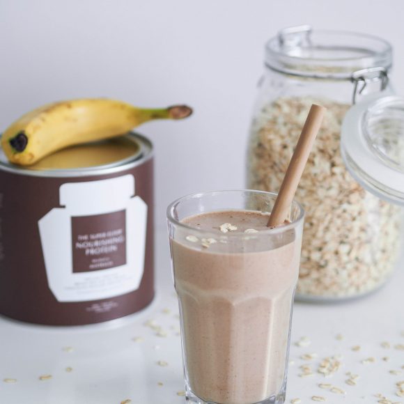 Favorite quick and healthy breakfast: chocolate protein smoothie